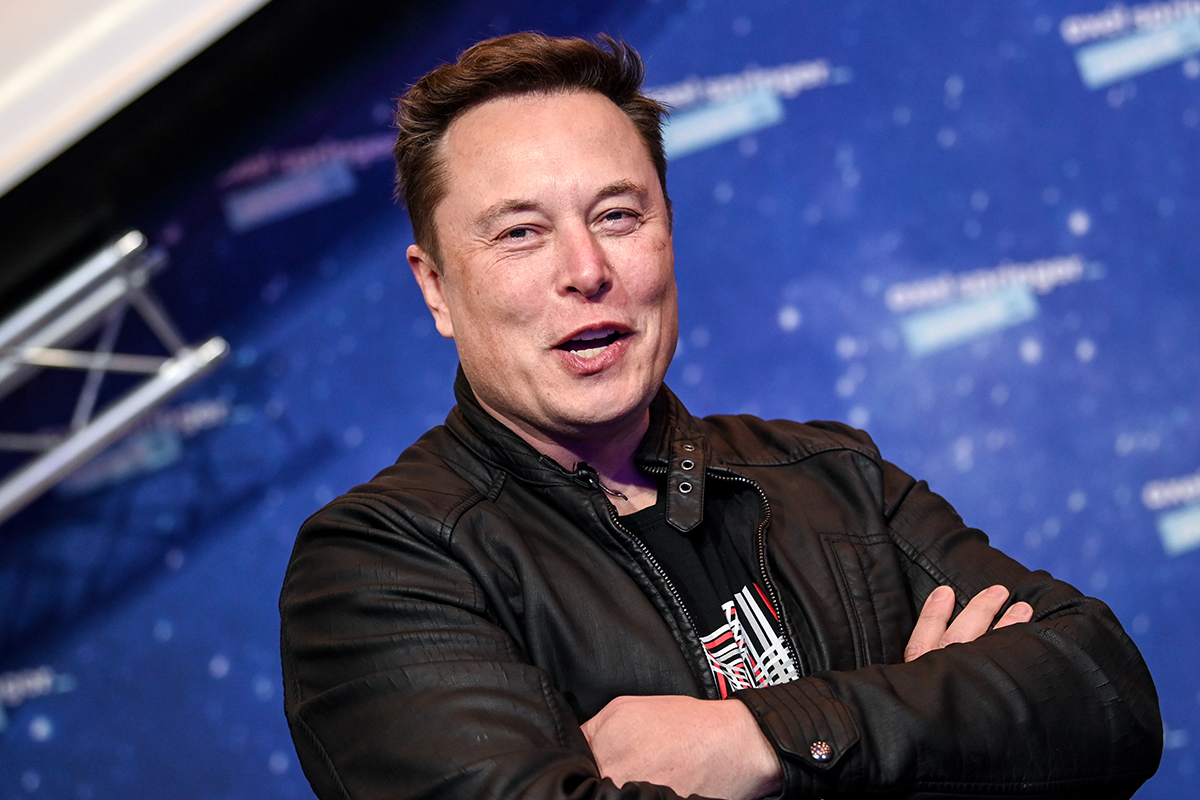 Potem ko je Elon Musk med sodelovanjem v televizijski oddaji Saturday Night Live, DOGE poklical nered, kriptocurrencene cy so strmo padle.